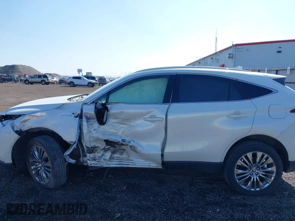 2021 Toyota Venza LE with VIN JTEAAAAH8MJ060065, listed as a IAAI auction lot 42099481 with 64,116 mi miles and . Bid and sale history available at DreamBid. Image 14.