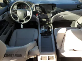2019 Honda Pilot Touring 7-Passenger with VIN 5FNYF6H61KB060421, listed as a Copart auction lot 49460295 with 41,362 mi miles and Salvage Title. Bid and sale history available at DreamBid. Image 8.