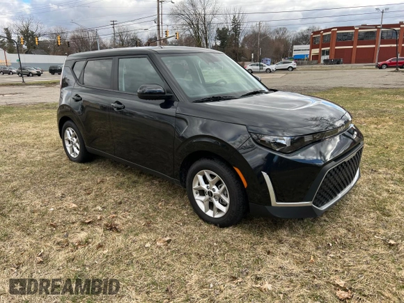 2024 Kia Soul LX with VIN KNDJ23AU1R7896704, listed as a Copart auction lot 50256605 with 5,661 mi miles and Clean Title. Bid and sale history available at carsss.com. Image 1.
