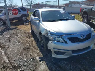 2011 Toyota Camry LE with VIN 4T1BF3EK1BU202789, listed as a IAAI auction lot 41720453 with 226,105 mi miles. Bid and sale history available at carsss.com. Image 1.