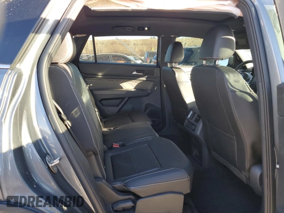 2023 Volkswagen Atlas SE with VIN 1V2KE2CA5PC226004, listed as a Copart auction lot 43184745 with 18,568 mi miles and Salvage title. Bid and sale history available at DreamBid. Image 11.