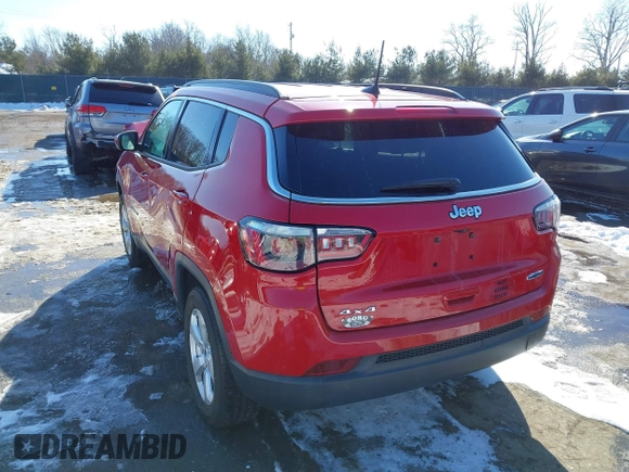2018 Jeep Compass Altitude with VIN 3C4NJDBB0JT192615, listed as a IAAI auction lot 41633528 with 81,983 mi miles and . Bid and sale history available at carsss.com. Image 3.