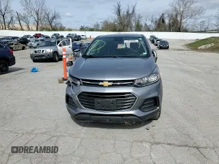 2020 Chevrolet Trax LS z VIN 3GNCJNSB9LL164044, wystawiony jako Copart lot #51058005 z przebiegiem 60 879 mil mil oraz Szkoda całkowita • Salvage title. Historia ofert i sprzedaży dostępna na DreamBid. Obrazek 12.