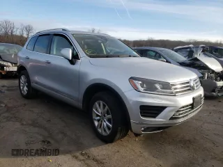 2017 Volkswagen Touareg Sport with VIN WVGEF7BP1HD006980, listed as a Copart auction lot 37464813 with Not Provided miles and . Bid and sale history available at DreamBid. Image 4.