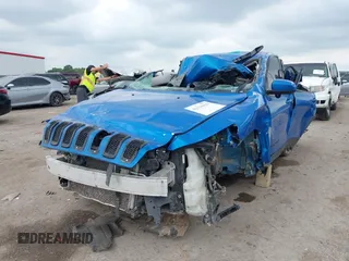 2018 Jeep Cherokee Latitude with VIN 1C4PJLCX5JD620455, listed as a IAAI auction lot 42110925 with Not provided miles and . Bid and sale history available at DreamBid. Image 2.