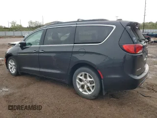 2017 Chrysler Pacifica Touring L z VIN 2C4RC1BG0HR780064, wystawiony jako Copart lot #56213165 z przebiegiem 64 768 mil mil oraz Szkoda całkowita • Salvage title. Historia ofert i sprzedaży dostępna na DreamBid. Obrazek 2.