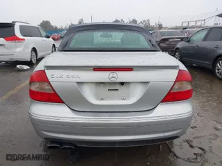 2007 Mercedes-Benz CLK-Class 5.5L with VIN WDBTK72F57T081022, listed as a IAAI auction lot 41572811 with 82,776 mi miles. Bid and sale history available at carsss.com. Image 17.