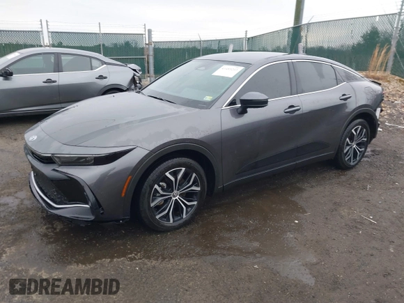 2023 Toyota Crown XLE с VIN JTDAAAAF8P3010262, выставлен на аукционе IAAI как лот 41485203 с пробегом 6 061 миль миль и . История ставок и продаж доступна на DreamBid. Изображение 18.