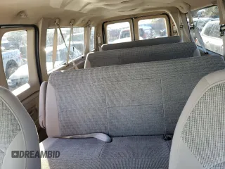 2002 Ford Econoline Passenger XL с VIN 1FBSS31L52HA44517, выставлен на аукционе Copart как лот 42819185 с пробегом 148 064 миль миль и На запчасти • Non repairable. История ставок и продаж доступна на DreamBid. Изображение 10.