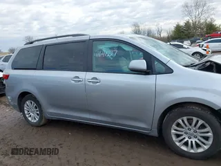 2017 Toyota Sienna XLE Auto Access Seat with VIN 5TDYZ3DC9HS795220, listed as a IAAI auction lot 41641227 with 86,336 mi miles and . Bid and sale history available at DreamBid. Image 12.