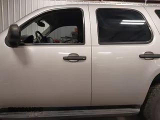 2008 Chevrolet Tahoe Special Service with VIN 1GNFK03078R203773, listed as a IAAI auction lot 41343306 with 165,796 mi miles. Bid and sale history available at carsss.com. Image 14.