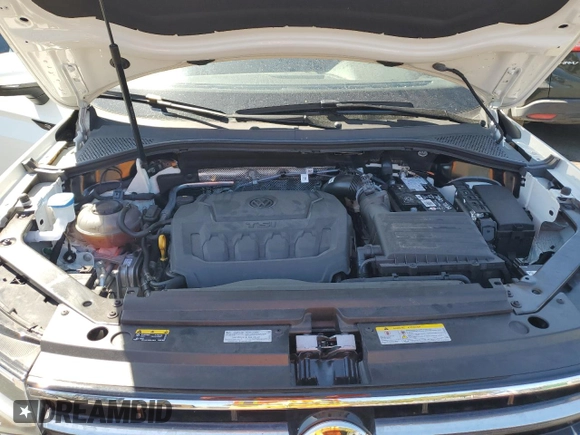 2024 Volkswagen Tiguan SEL R-Line with VIN 3VV4B7AX9RM043389, listed as a Copart auction lot 48455955 with 8,707 mi miles and Salvage title. Bid and sale history available at DreamBid. Image 12.