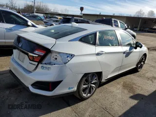2021 Honda Clarity Plug-In Hybrid with VIN JHMZC5F10MC001566, listed as a Copart auction lot 81490693 with 43,335 mi miles and Non Repairable. Bid and sale history available at carsss.com. Image 3.