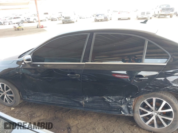 2017 Volkswagen Jetta SE with VIN 3VWDB7AJ6HM306864, listed as a IAAI auction lot 42605822 with 123,070 mi miles and . Bid and sale history available at DreamBid. Image 14.