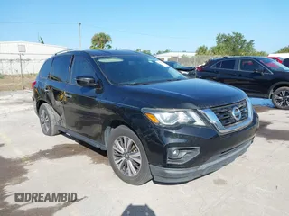 2018 Nissan Pathfinder SV with VIN 5N1DR2MM1JC607813, listed as a IAAI auction lot 40608478 with 137,261 mi miles and . Bid and sale history available at DreamBid. Image 1.