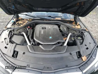 2019 BMW 7 Series 740i xDrive with VIN WBA7E4C51KGV71020, listed as a Copart auction lot 60761103 with 0 mi miles. Bid and sale history available at carsss.com. Image 11.
