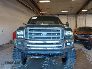 2000 Ford F-350 XL with VIN 1FTSW31F0YEE20738, listed as a IAAI auction lot 41644385 with 380,966 mi miles and . Bid and sale history available at DreamBid. Image 12.