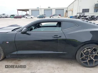2019 Chevrolet Camaro 2SS с VIN 1G1FH1R78K0118785, выставлен на аукционе IAAI как лот 41365572 с пробегом 62 169 миль миль и . История ставок и продаж доступна на DreamBid. Изображение 14.