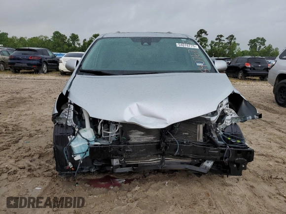 2019 Toyota Sienna XLE Auto Access Seat with VIN 5TDYZ3DCXKS967942, listed as a Copart auction lot 54076775 with 37,245 mi miles and Salvage Title. Bid and sale history available at carsss.com. Image 5.