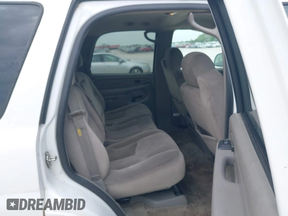 2004 GMC Yukon SLT with VIN 1GKEC13Z84R318127, listed as a IAAI auction lot 42053372 with 254,467 mi miles. Bid and sale history available at carsss.com. Image 8.