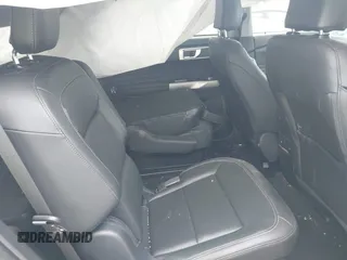 2023 Ford Explorer XLT z VIN 1FMSK7DH7PGC25301, wystawiony jako IAAI lot #42087005 z przebiegiem 10 105 mil mil oraz . Historia ofert i sprzedaży dostępna na DreamBid. Obrazek 8.