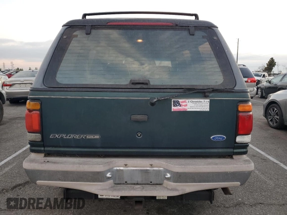 1995 Ford Explorer Eddie Bauer z VIN 1FMDU32X0SZB44174, wystawiony jako Copart lot #86865604 z przebiegiem 79 354 mil mil oraz Czysty tytuł • Clean title. Historia ofert i sprzedaży dostępna na DreamBid. Obrazek 6.