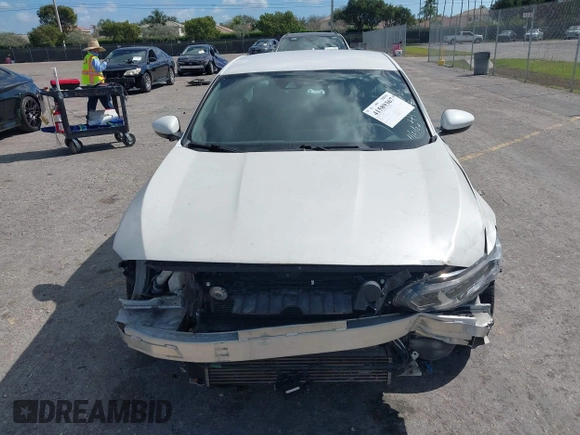 2018 Honda Accord Sedan Sport 1.5T with VIN 1HGCV1F34JA244172, listed as a IAAI auction lot 41589367 with 81,605 mi miles. Bid and sale history available at carsss.com. Image 13.