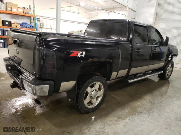 2011 Chevrolet Silverado 2500HD LTZ with VIN 1GC1KYCG3BF233375, listed as a Copart auction lot 84524444 with 263,219 mi miles and Salvage Title. Bid and sale history available at carsss.com. Image 3.