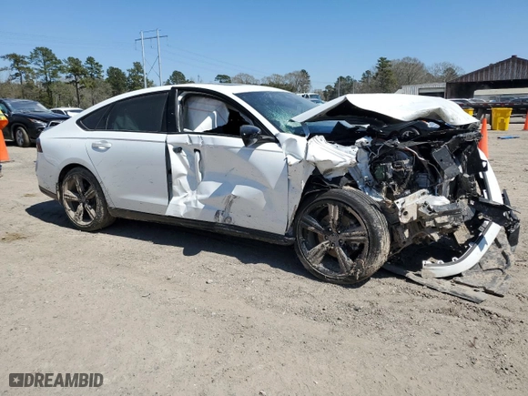 2024 Honda Accord Hybrid Sport-L with VIN 1HGCY2F79RA095575, listed as a Copart auction lot 48477235 with 0 mi miles and Salvage Title. Bid and sale history available at carsss.com. Image 4.