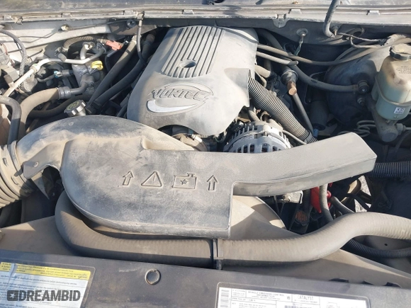 2001 Chevrolet Tahoe LS with VIN 1GNEK13T91R134375, listed as a IAAI auction lot 41846749 with 163,440 mi miles. Bid and sale history available at carsss.com. Image 10.