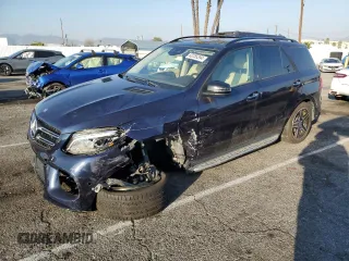 2019 Mercedes-Benz GLE 400 z VIN 4JGDA5GB5KB211605, wystawiony jako Copart lot #82255394 z przebiegiem 55 273 mil mil oraz Szkoda całkowita • Salvage title. Historia ofert i sprzedaży dostępna na DreamBid. Obrazek 1.