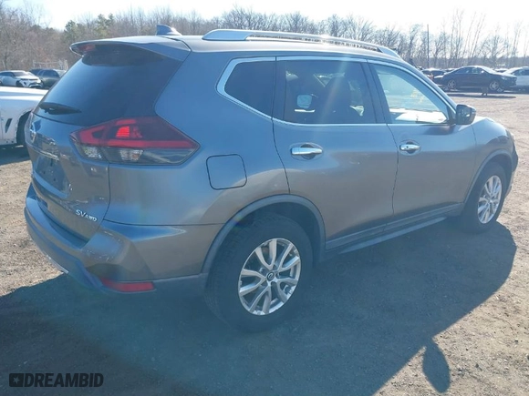 2018 Nissan Rogue SV with VIN KNMAT2MV5JP500550, listed as a IAAI auction lot 41705570 with 93,495 mi miles. Bid and sale history available at carsss.com. Image 4.