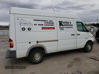 2006 Dodge Sprinter with VIN WD0PD644865963590, listed as a Copart auction lot 48614595 with 141,842 mi miles and Clean Title. Bid and sale history available at DreamBid. Image 3.