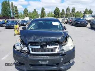 2014 Subaru Legacy Special Sports z VIN 4S3BMCH62E3021347, wystawiony jako IAAI lot #42260384 z przebiegiem 170 785 mil mil oraz . Historia ofert i sprzedaży dostępna na DreamBid. Obrazek 12.
