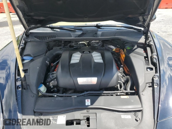 2013 Porsche Cayenne S Hybrid с VIN WP1AE2A2XDLA15786, выставлен на аукционе Copart как лот 56371085 с пробегом 96 322 миль миль и Чистый • Clean title. История ставок и продаж доступна на DreamBid. Изображение 11.
