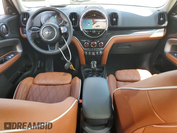 2023 MINI Countryman Cooper S with VIN WMZ83BR07P3P38380, listed as a Copart auction lot 61826885 with 22,348 mi miles and Salvage title. Bid and sale history available at DreamBid. Image 8.