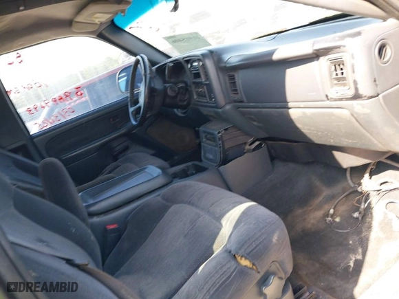 2001 Chevrolet Silverado 1500 LS with VIN 1GCEK19T91E248237, listed as a IAAI auction lot 41915406 with 1 mi miles. Bid and sale history available at carsss.com. Image 5.