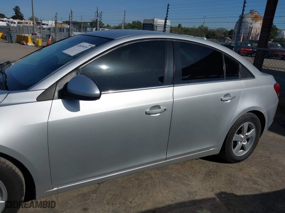 2015 Chevrolet Cruze LT with VIN 1G1PC5SB1F7149754, listed as a IAAI auction lot 42009935 with 156,173 mi miles. Bid and sale history available at carsss.com. Image 15.