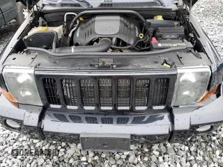2010 Jeep Commander Sport with VIN 1J4RG4GT7AC113271, listed as a Copart auction lot 54667655 with 146,116 mi miles and Clean title. Bid and sale history available at DreamBid. Image 12.