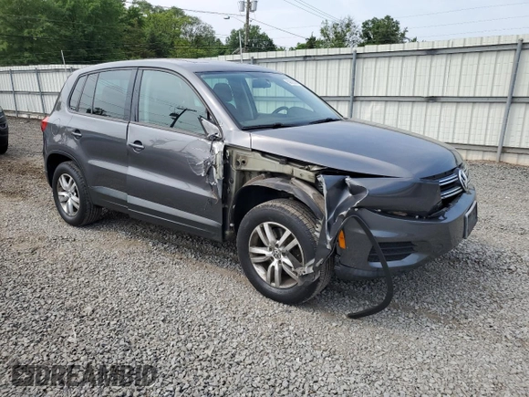 2013 Volkswagen Tiguan S с VIN WVGBV3AX6DW592011, выставлен на аукционе Copart как лот 59802095 с пробегом 112 485 миль миль и Списание • Salvage title. История ставок и продаж доступна на DreamBid. Изображение 4.