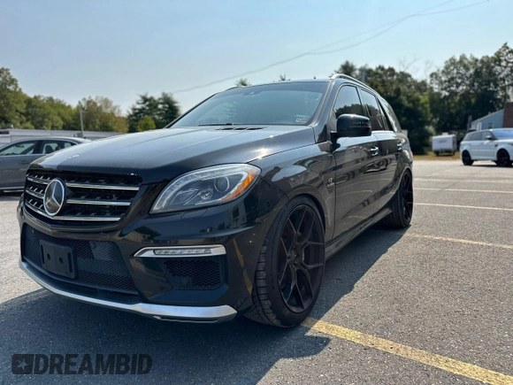 2013 Mercedes-Benz M ML 63 AMG with VIN 4JGDA7EB5DA138680, listed as a Copart auction lot 71911724 with 138,526 mi miles and Clean Title. Bid and sale history available at carsss.com. Image 1.