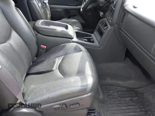 2004 Chevrolet Silverado 1500 with VIN 1GCEK19T24Z174236, listed as a IAAI auction lot 41892275 with 139,843 mi miles and . Bid and sale history available at DreamBid. Image 5.
