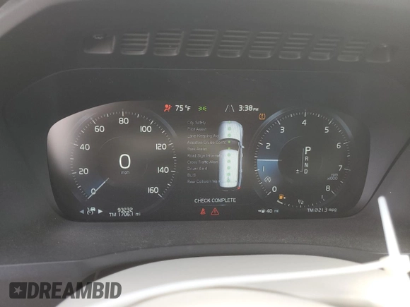 2018 Volvo XC90 Momentum with VIN YV4A22PKXJ1327774, listed as a Copart auction lot 52416275 with 93,232 mi miles and Salvage Title. Bid and sale history available at carsss.com. Image 9.