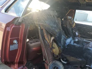 1977 Lincoln Continental с VIN 7Y89S829453, выставлен на аукционе Copart как лот 89298145 с пробегом Не указан миль и На запчасти • Non repairable. История ставок и продаж доступна на DreamBid. Изображение 10.