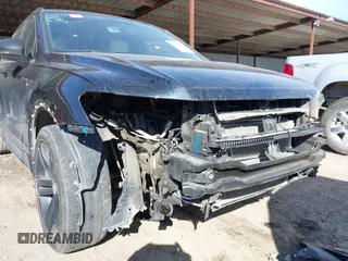 2019 Volkswagen Tiguan SE with VIN 3VV3B7AX2KM075179, listed as a IAAI auction lot 41728654 with 108,388 mi miles and . Bid and sale history available at DreamBid. Image 19.