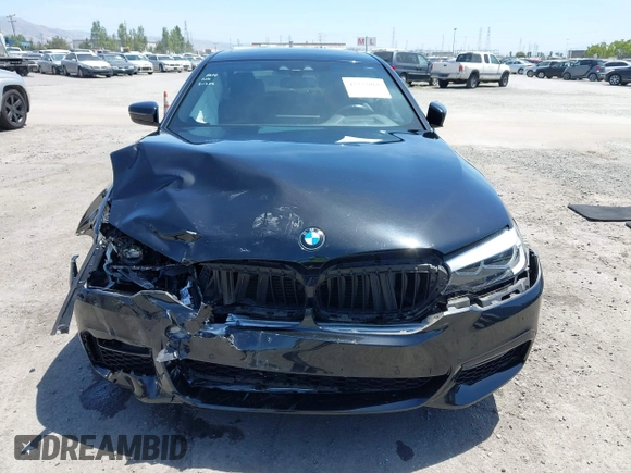 2018 BMW 5 Series 530i z VIN WBAJA5C51JWA56680, wystawiony jako IAAI lot #42273066 z przebiegiem 39 789 mil mil oraz . Historia ofert i sprzedaży dostępna na DreamBid. Obrazek 12.