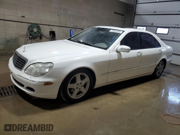 2006 Mercedes-Benz S 500 with VIN WDBNG75J56A482249, listed as a Copart auction lot 71941524 with 183,904 mi miles and Clean Title. Bid and sale history available at carsss.com. Image 1.