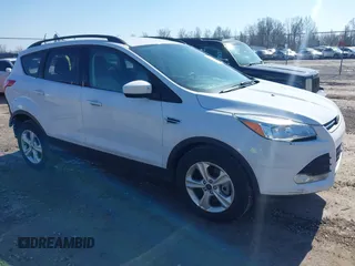 2016 Ford Escape SE with VIN 1FMCU9GX7GUC23546, listed as a IAAI auction lot 41735172 with 35,126 mi miles. Bid and sale history available at carsss.com. Image 1.