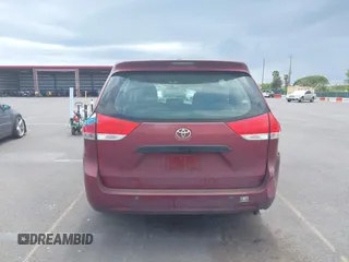 2012 Toyota Sienna с VIN 5TDZK3DC5CS195229, выставлен на аукционе IAAI как лот 42291832 с пробегом 209 120 миль миль и . История ставок и продаж доступна на DreamBid. Изображение 17.