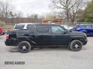 2006 Honda Ridgeline RT with VIN 2HJYK16266H558981, listed as a IAAI auction lot 41887331 with 252,112 mi miles. Bid and sale history available at carsss.com. Image 13.